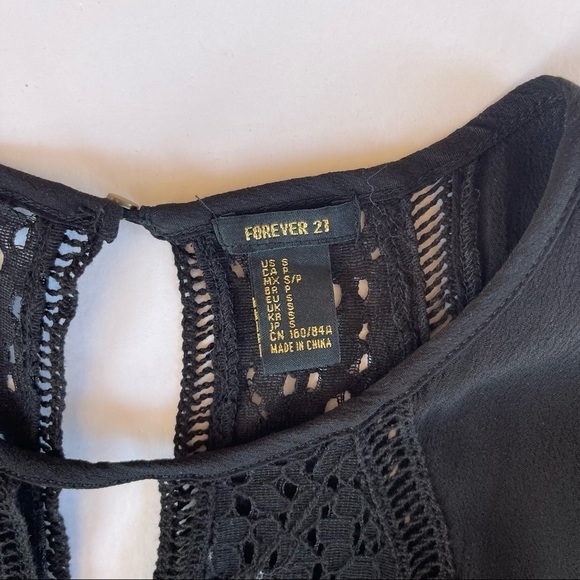 Forever 21 Black Lace Front and Back Panel  3/4 Flutter Sleeve - Picture 8 of 15